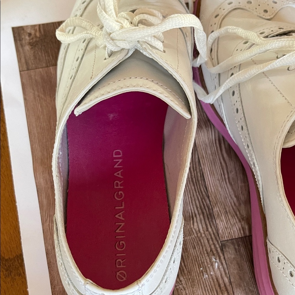 Women's White Wingtip Lace-Up Shoes with Pink Sole - Picture 4 of 7